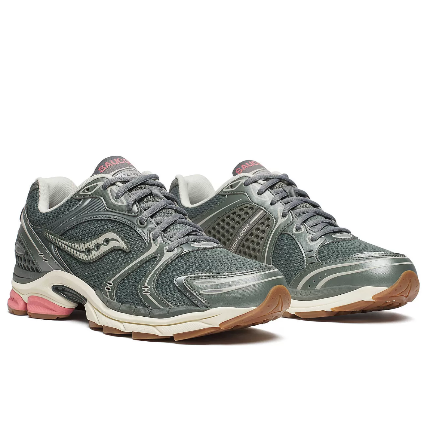 ProGrid Triumph 4 CS>Saucony Store